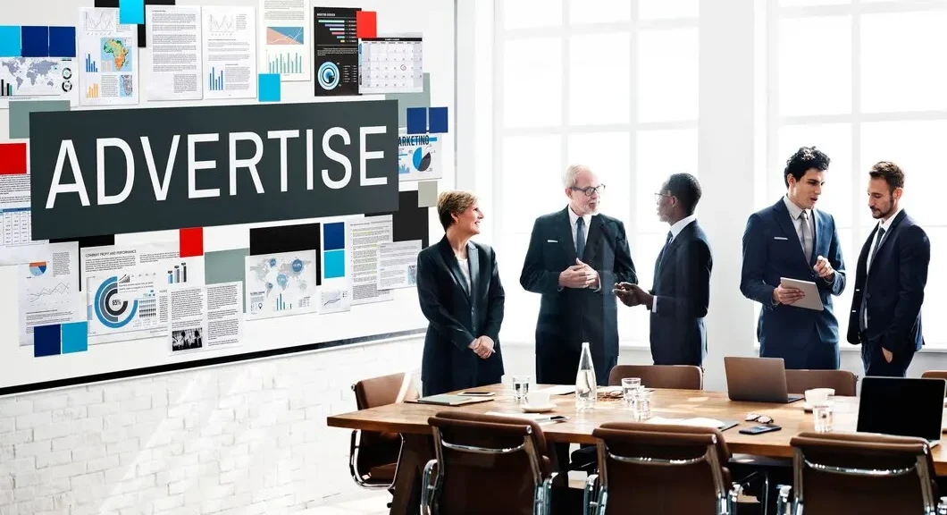 advertise-communication-digital-marketing-business-team